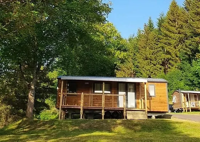 Zecamping 2 Avec Animaux Acceptes Et Piscine Chauffee