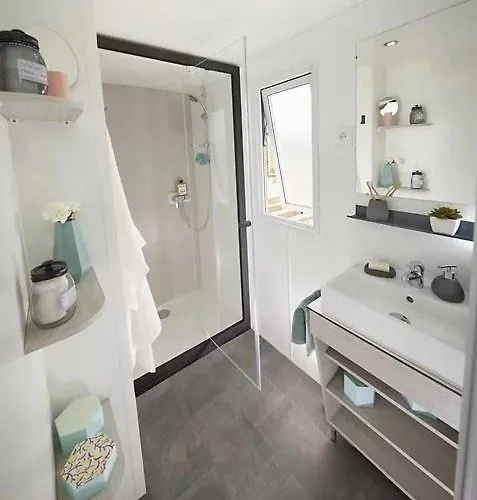 Zecamping 2 Avec Animaux Acceptes Et Piscine Chauffee Kamp alanı Saint-Didier-en-Velay