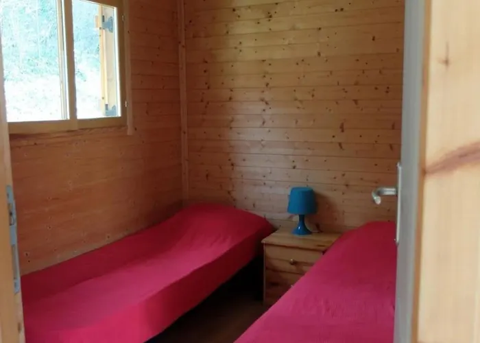 Kamp alanı Zecamping 2 Avec Animaux Acceptes Et Piscine Chauffee Saint-Didier-en-Velay